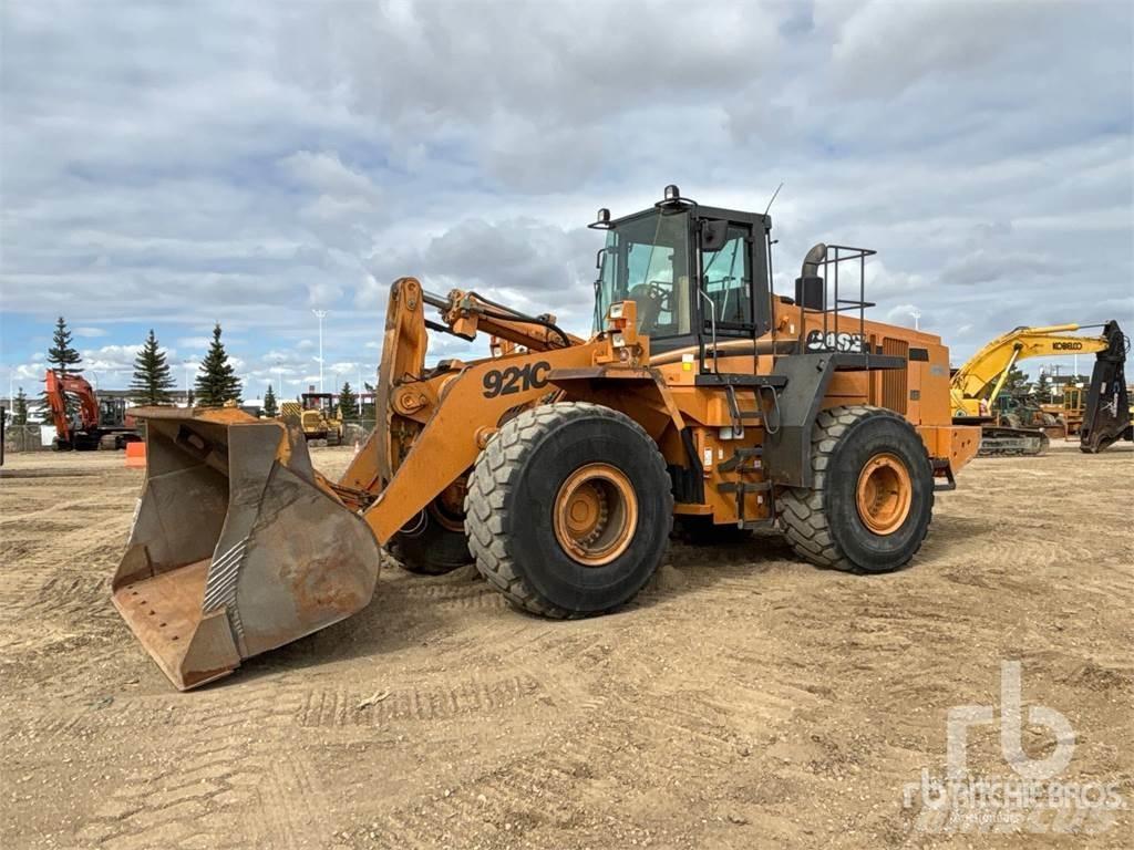CASE 921C Carregadeiras de rodas