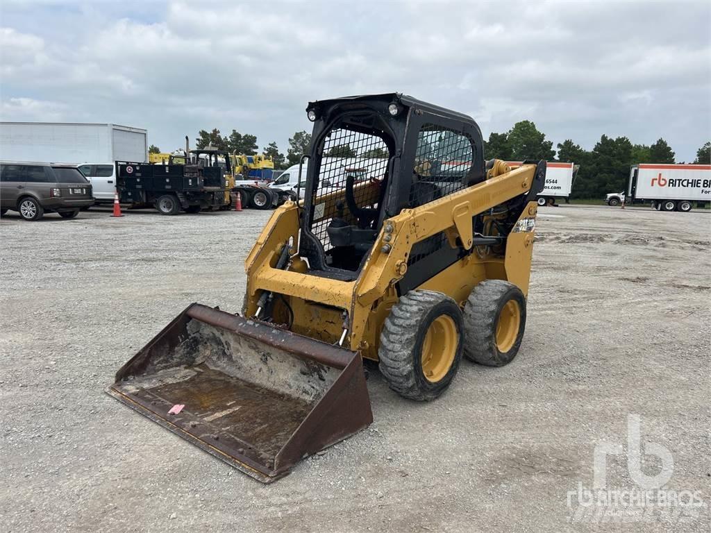 CAT 232D Minicarregadeiras