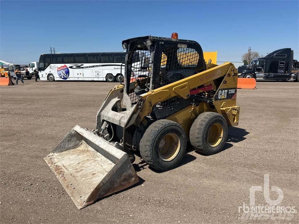 CAT 236D Minicarregadeiras