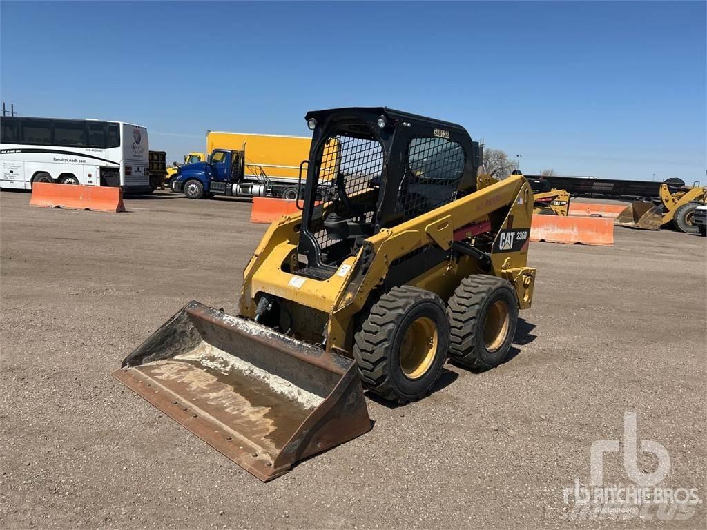 CAT 236D Minicarregadeiras