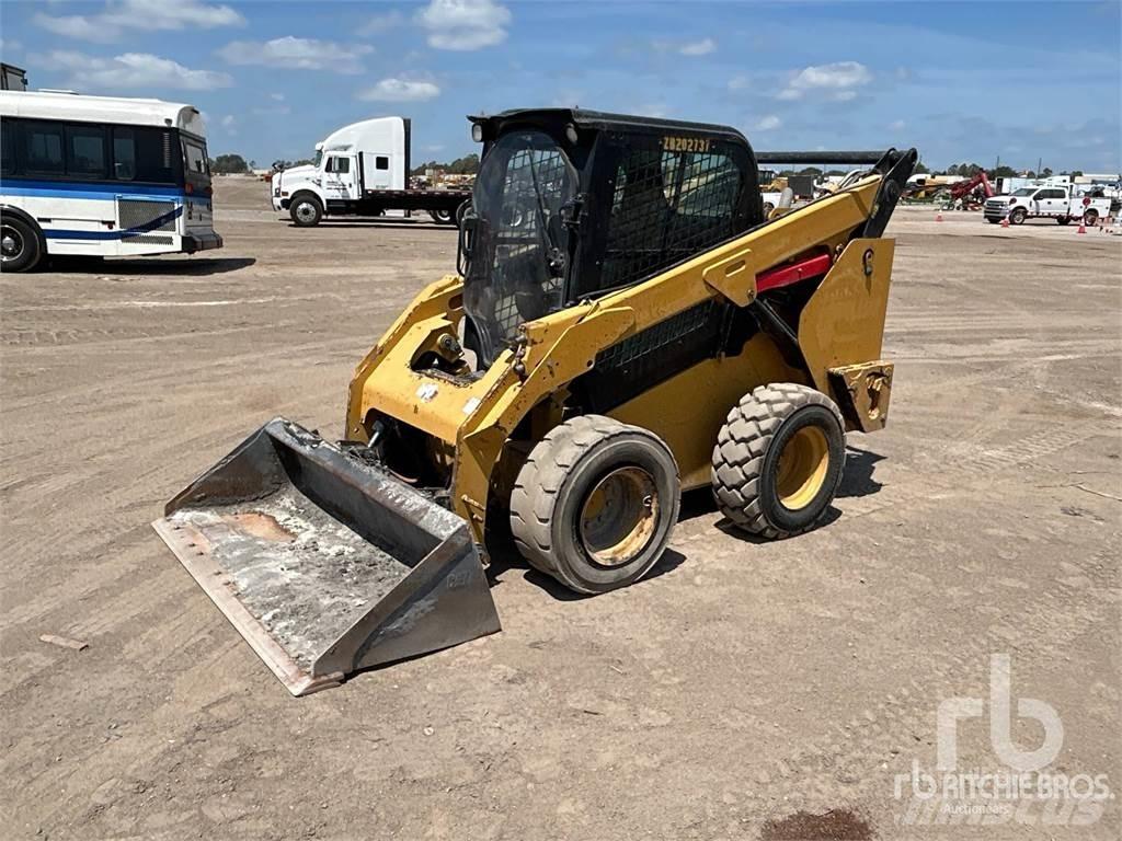 CAT 262D3 Minicarregadeiras