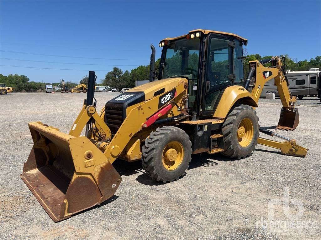 CAT 420F2 Retroescavadeiras