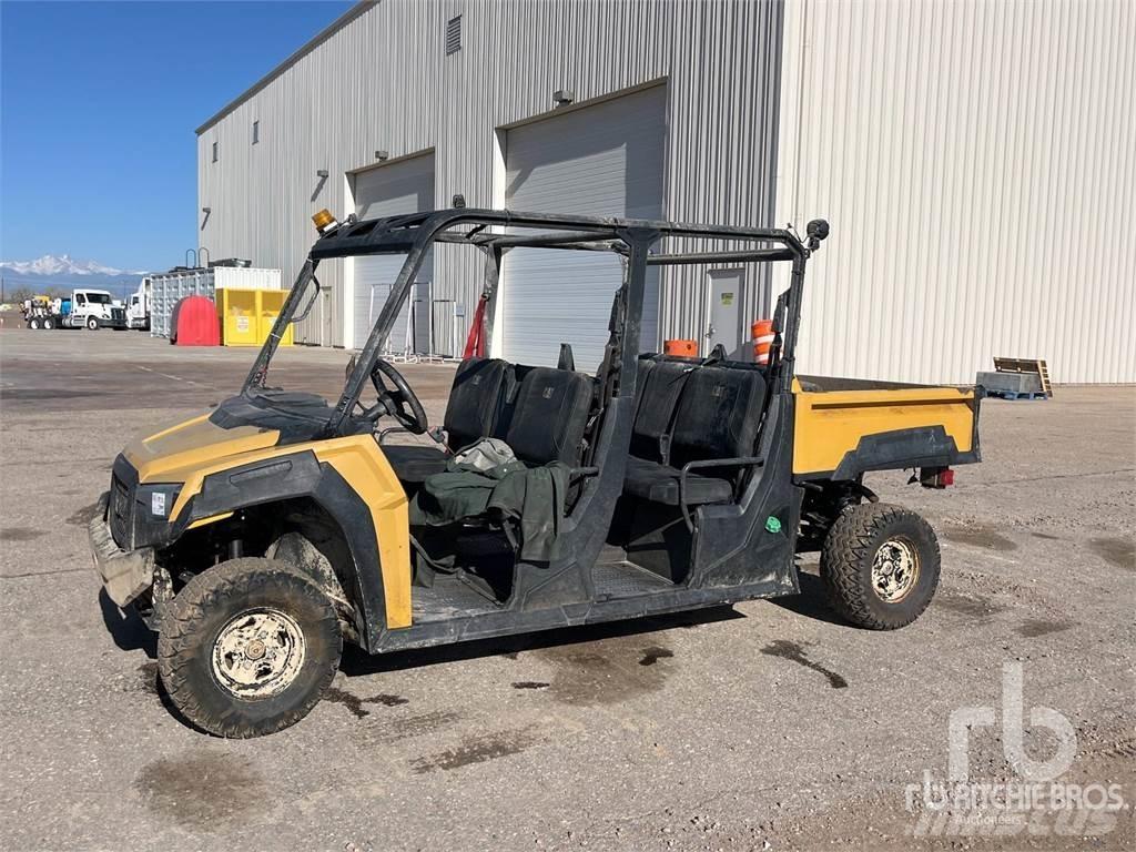 CAT 4x4 Máquinas utilitárias