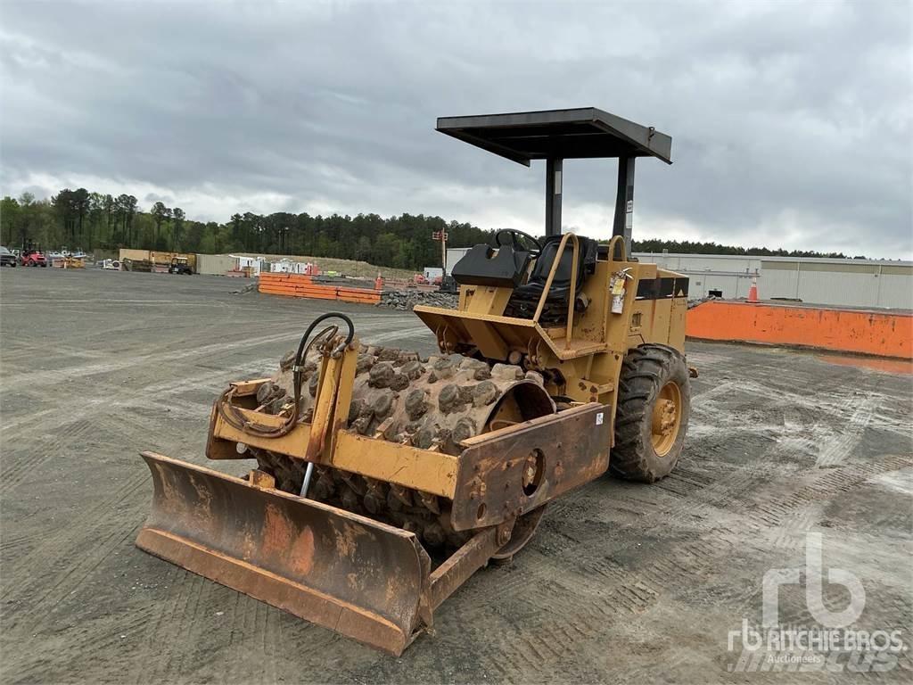 CAT CP433C Compactadoras de lixo