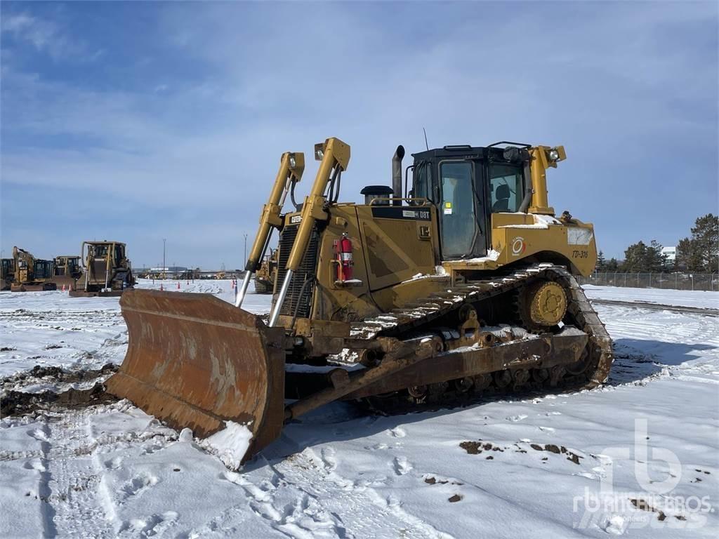CAT D8T Dozers - Tratores rastos