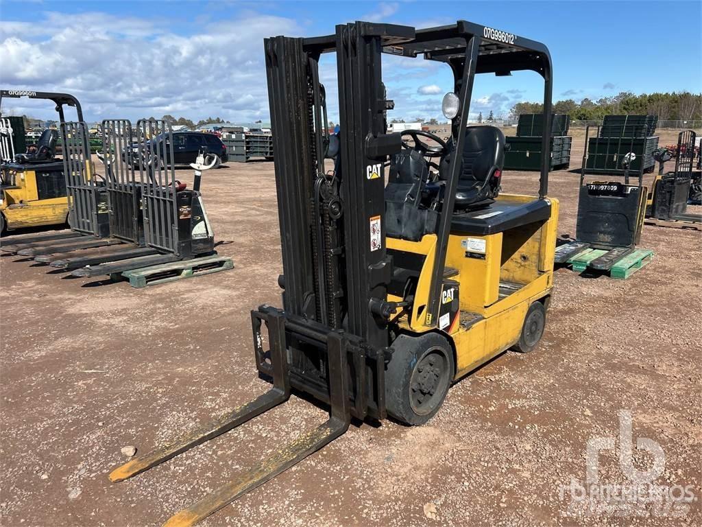 CAT EX4000CC Empilhadores eléctricos