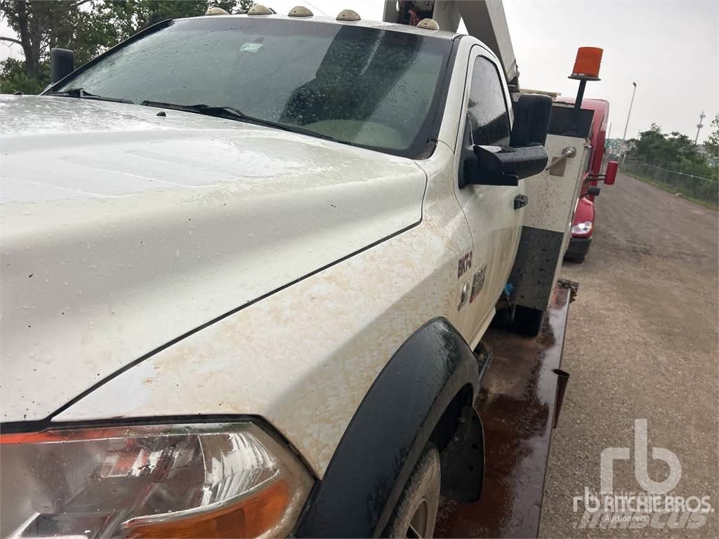 Dodge 5500 Camiões estrado/caixa aberta