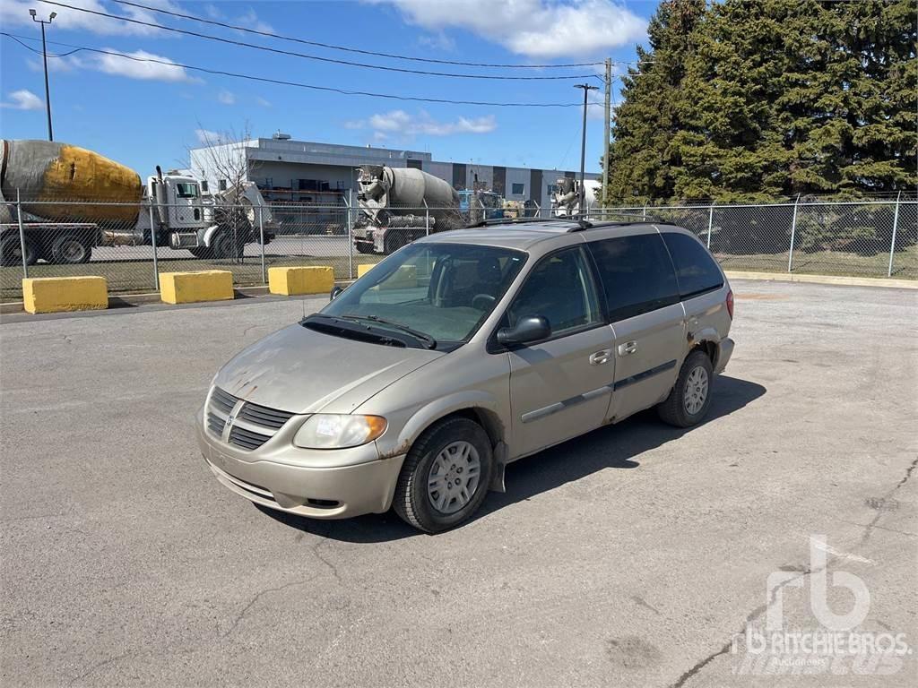 Dodge CARAVAN Carrinhas de caixa fechada