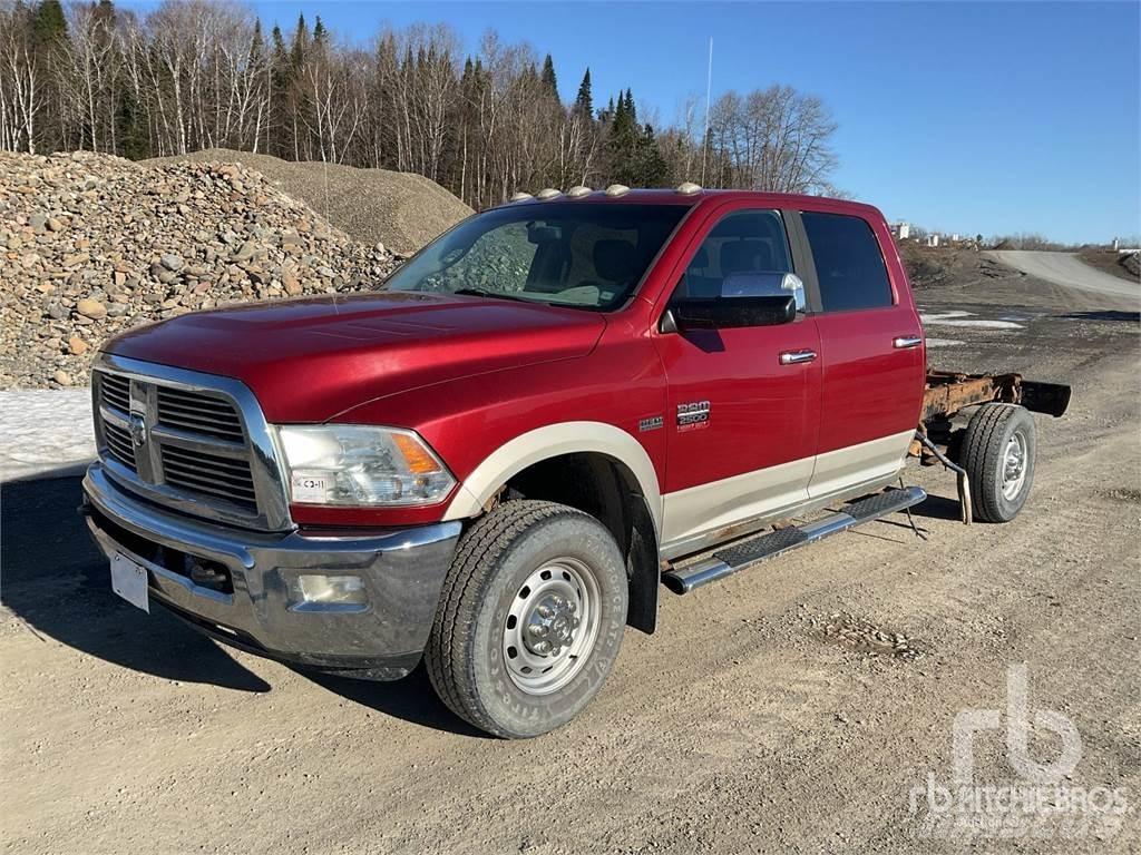Dodge RAM 2500 Camiões de chassis e cabine