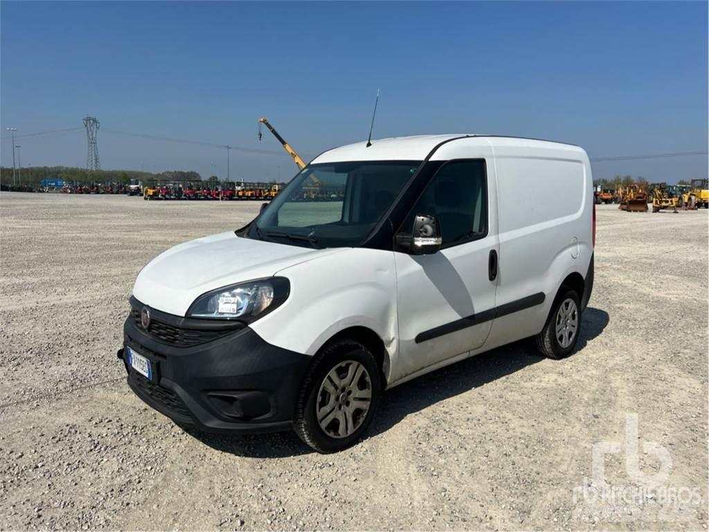 Fiat DOBLO Carrinhas de caixa fechada