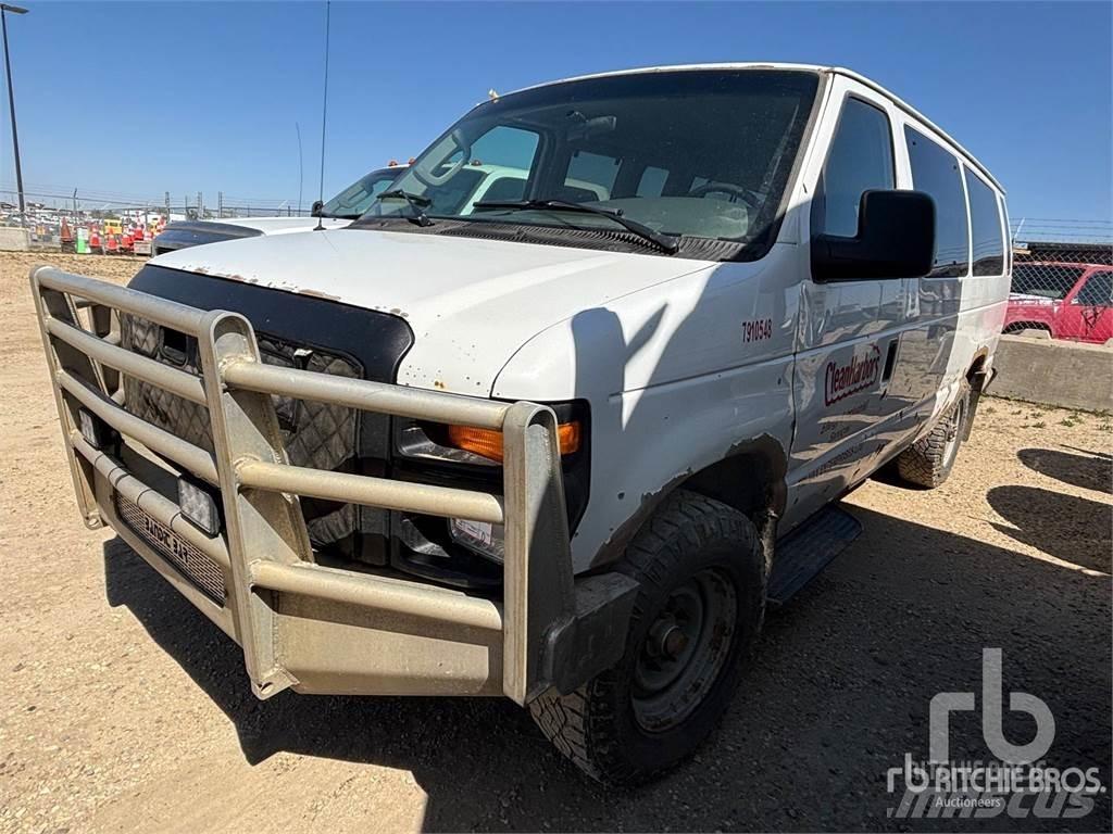 Ford E-350 Carrinhas de caixa fechada