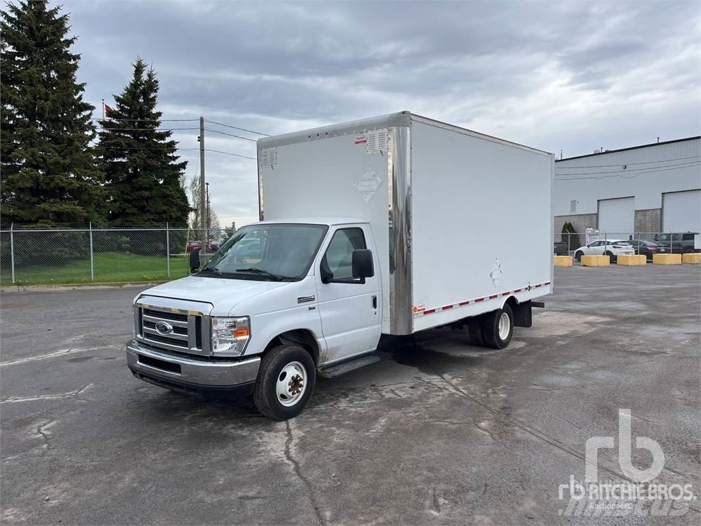Ford E-450 Carrinhas de caixa fechada