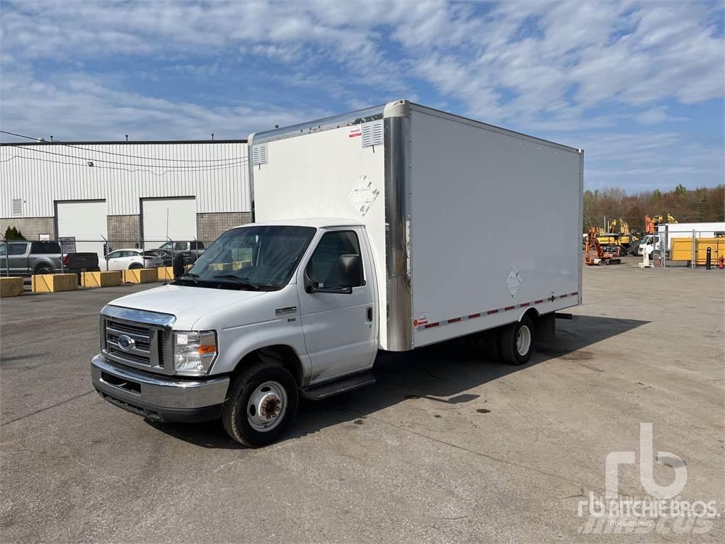 Ford E-450 Carrinhas de caixa fechada