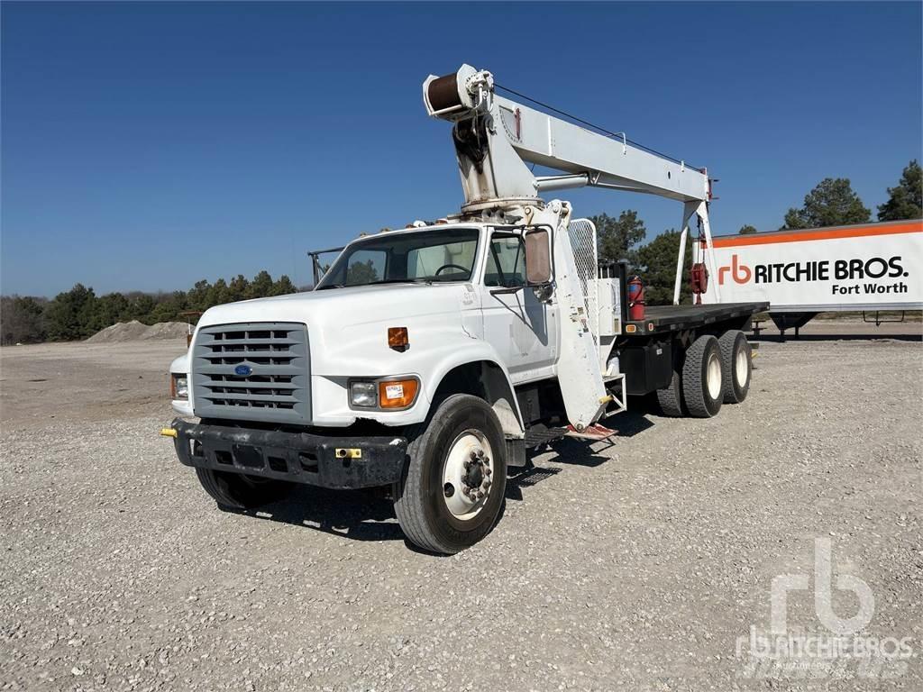 Ford FT900F Camiões grua