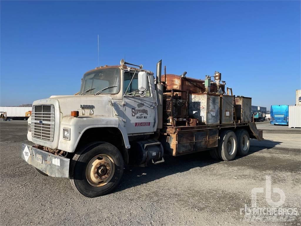 Ford LNT8000 Camiões-cisterna
