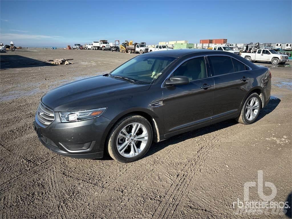 Ford TAURUS Automóvel