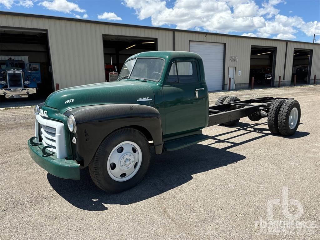 GMC 300 Camiões de chassis e cabine