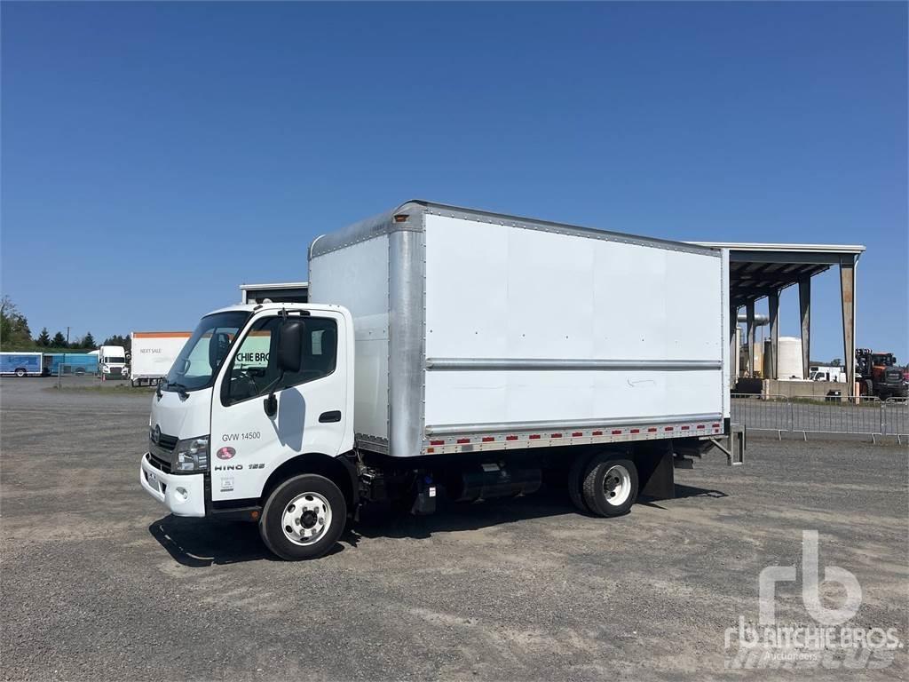 Hino 155 Carrinhas de caixa fechada