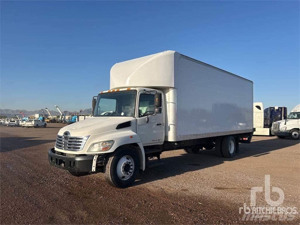 Hino 238 Carrinhas de caixa fechada