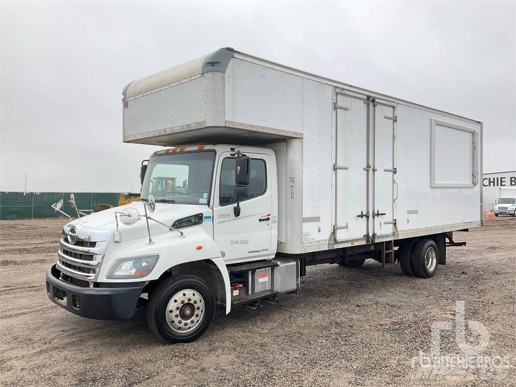 Hino 258LP Carrinhas de caixa fechada