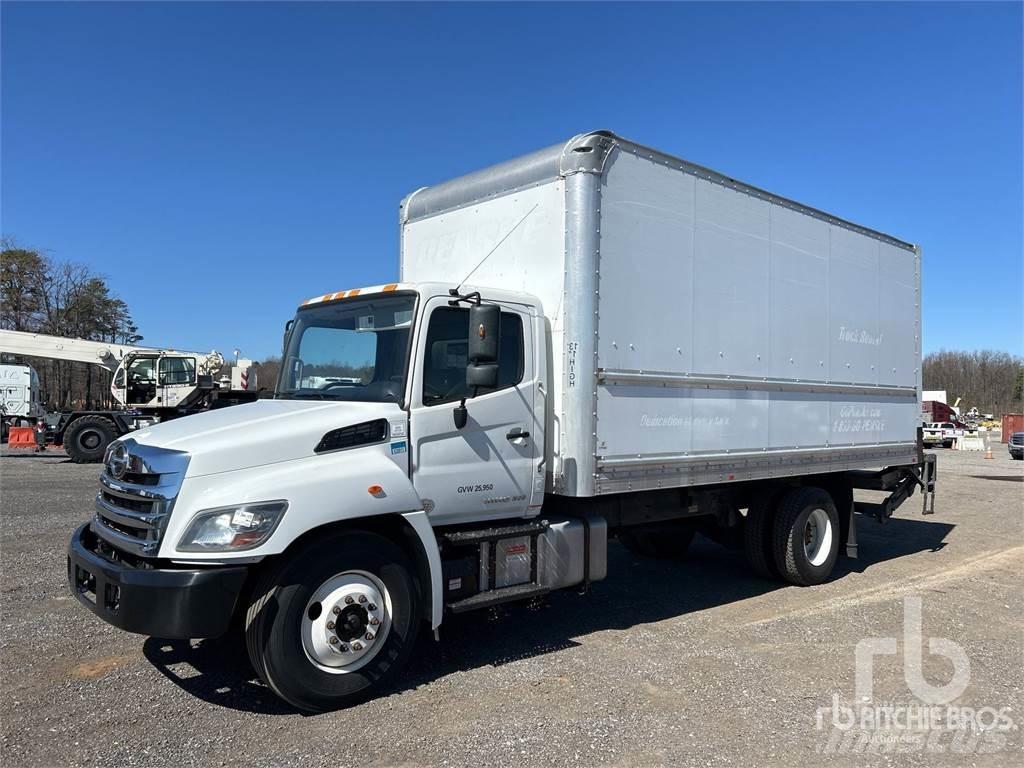 Hino 268 Carrinhas de caixa fechada