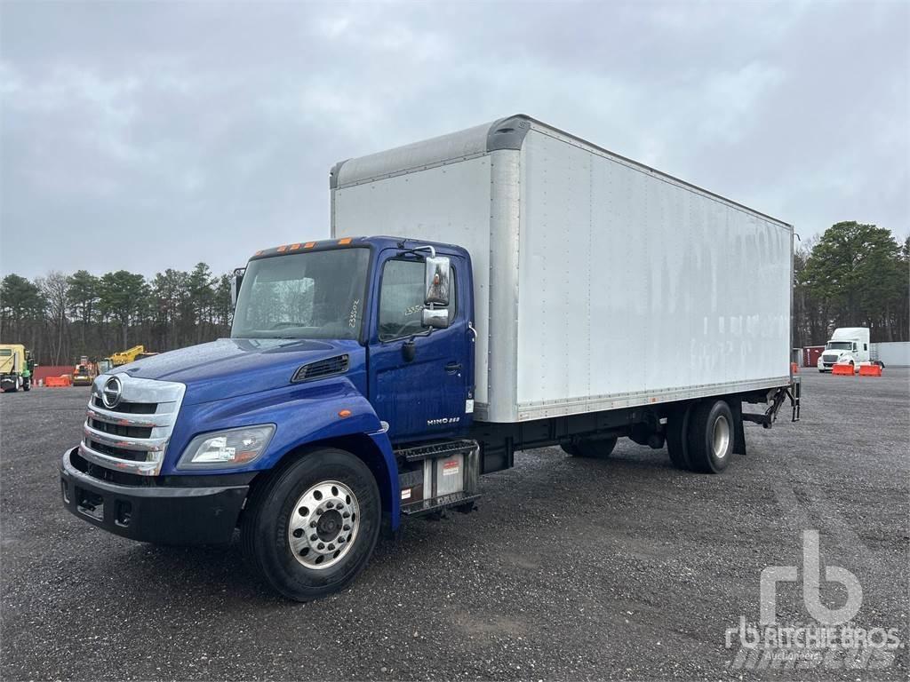 Hino 268 Carrinhas de caixa fechada