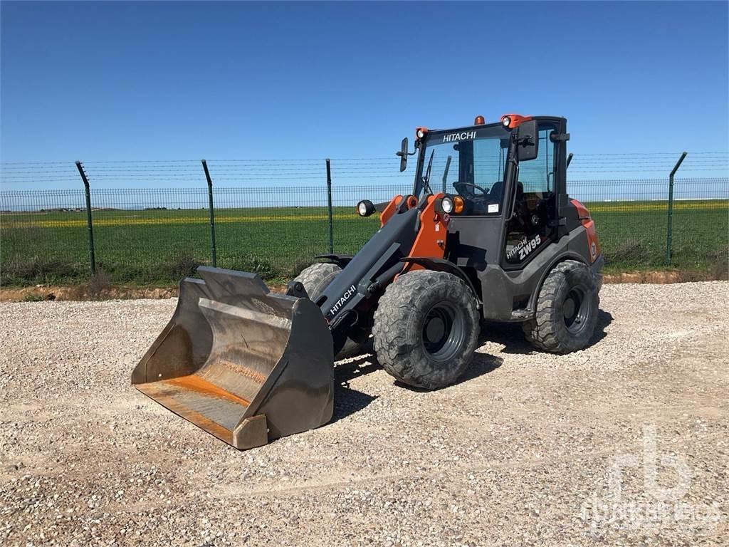 Hitachi ZW95 Carregadeiras de rodas