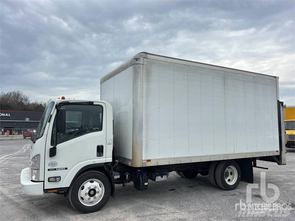 Isuzu NRR Carrinhas de caixa fechada
