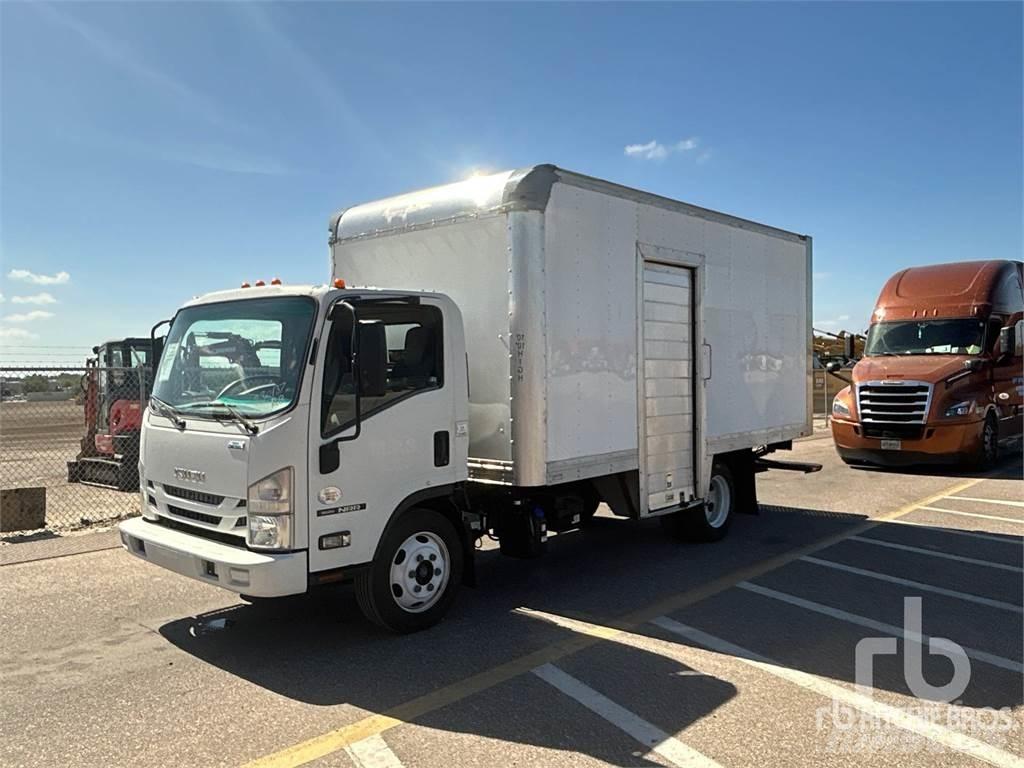 Isuzu NRR Carrinhas de caixa fechada
