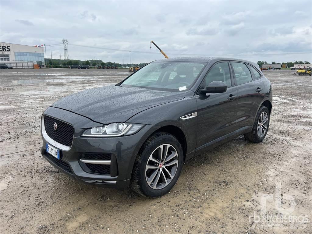 Jaguar F-PACE Pick up de caixa aberta