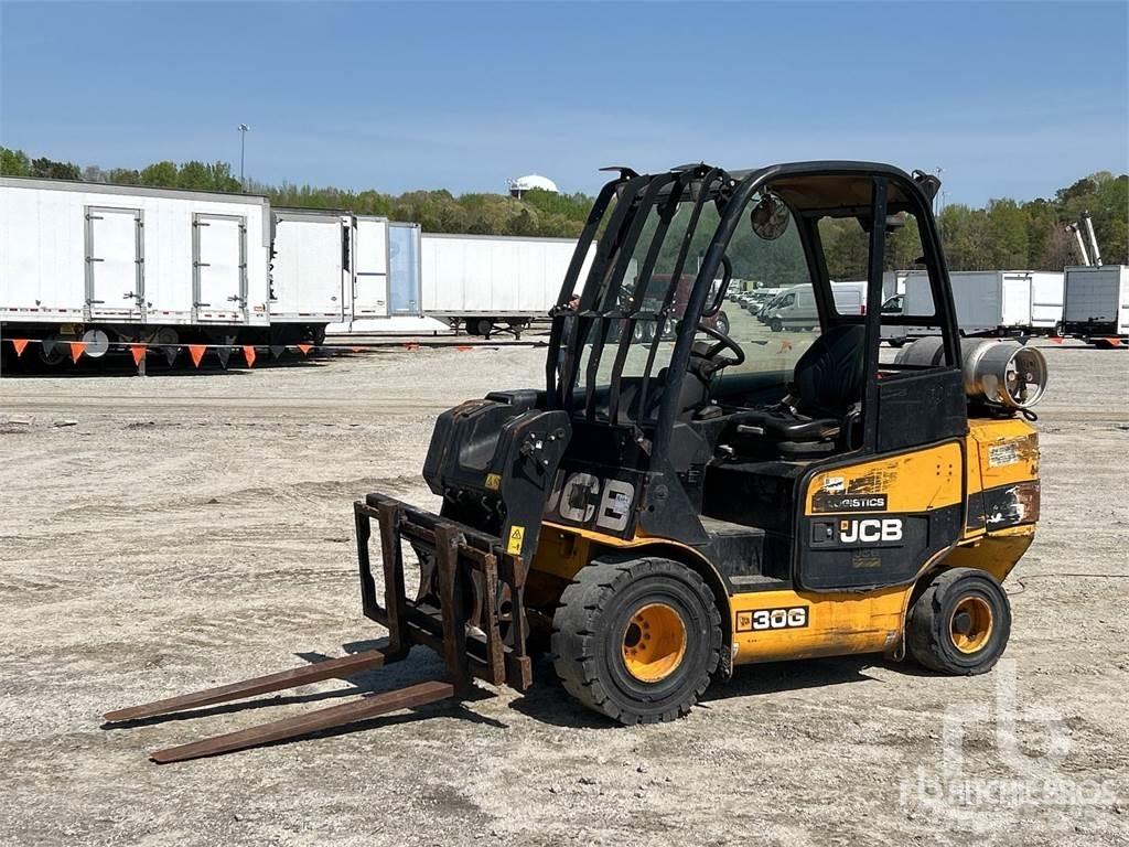 JCB TLT30G Manipulador telescópico