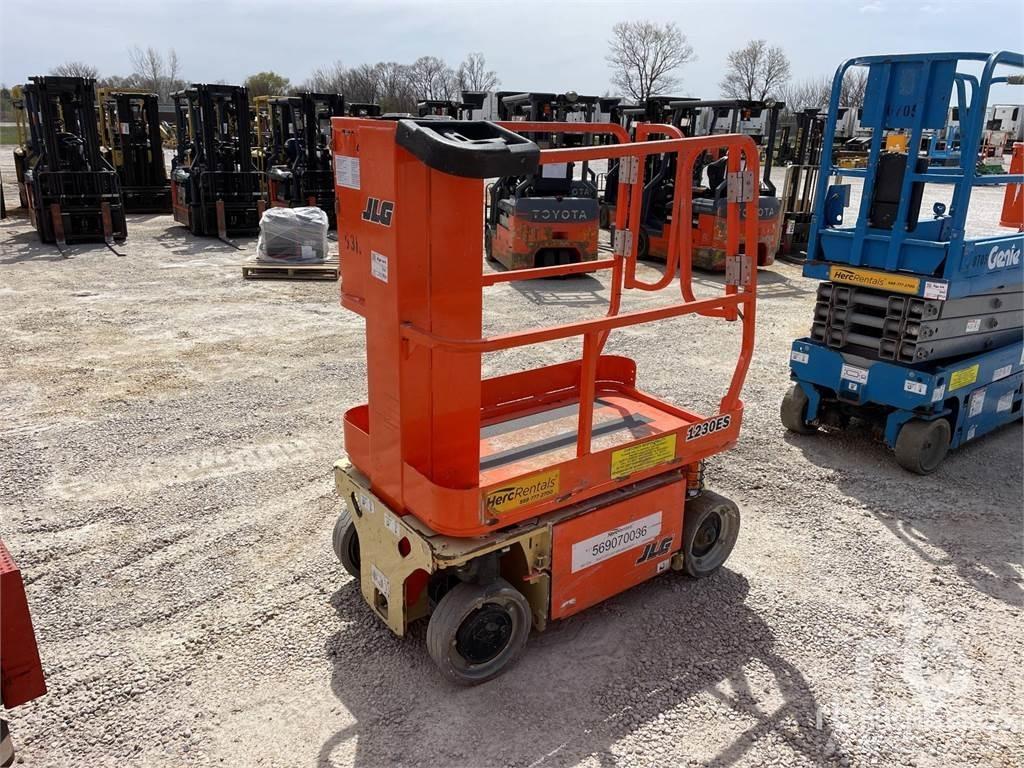 JLG 1230ES Elevadores braços articulados