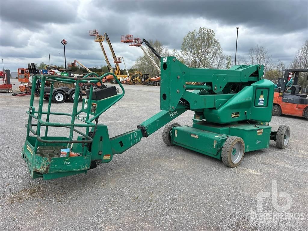 JLG 40 Elevadores braços articulados