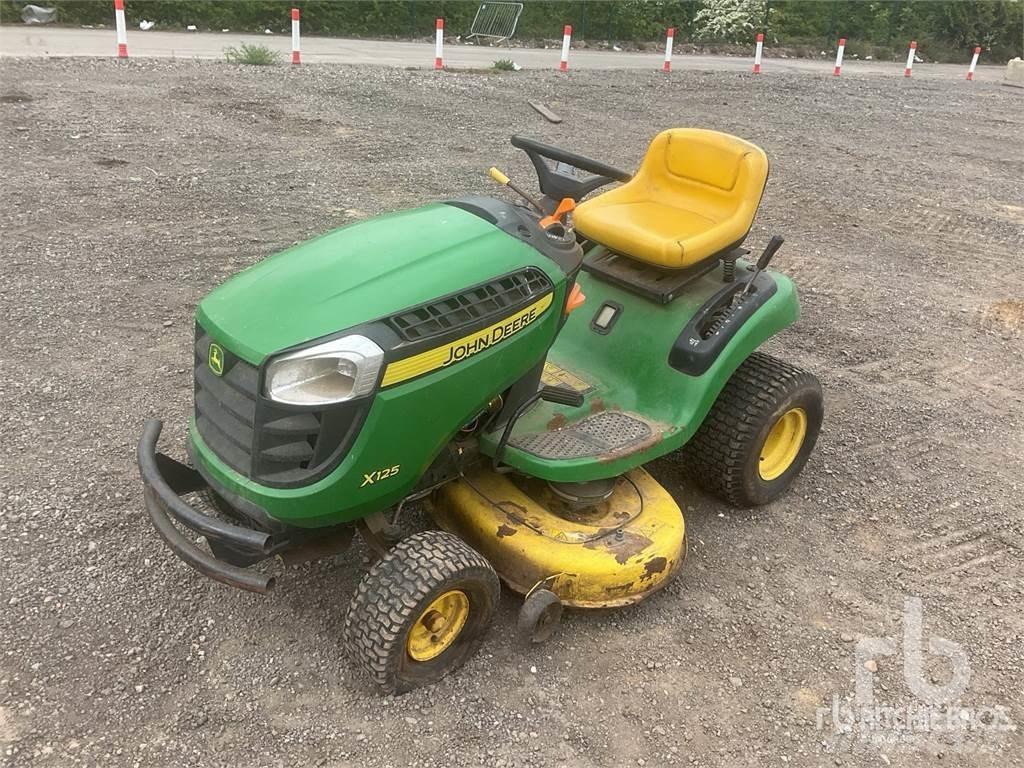 John Deere X125 Gadanheiras
