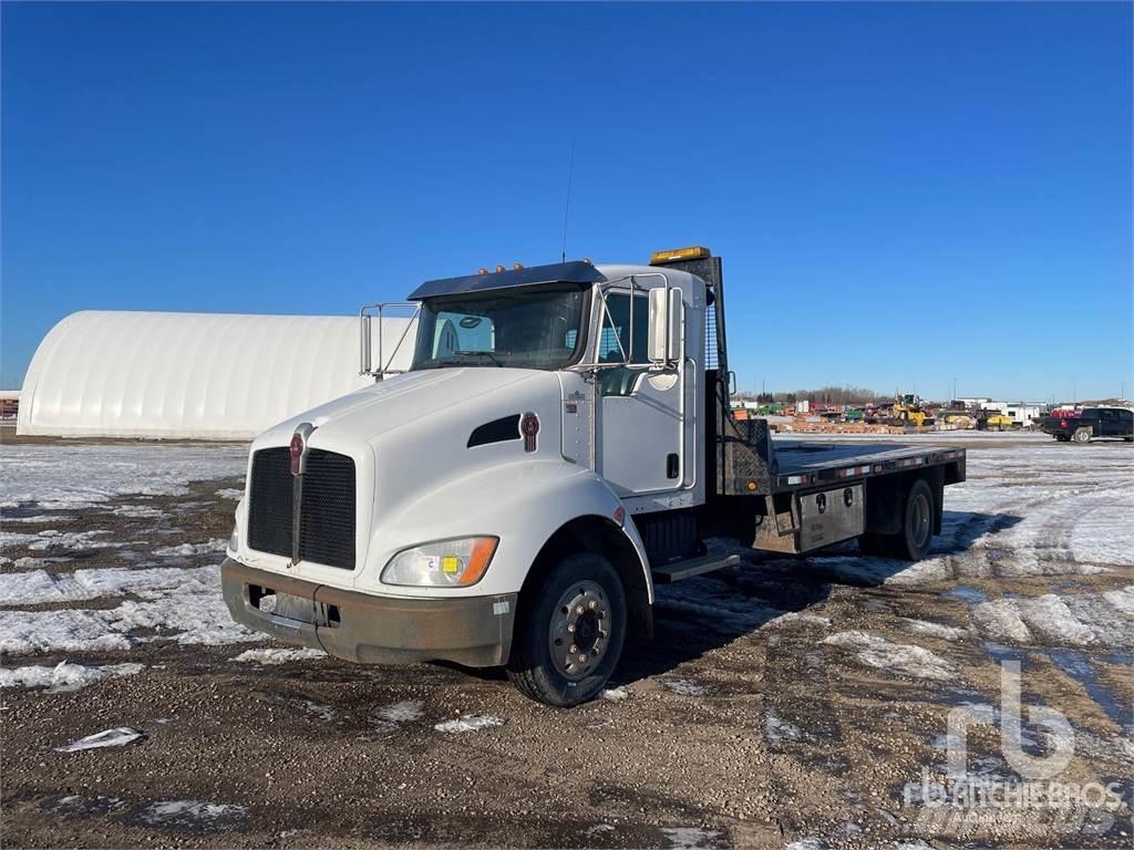 Kenworth T300 Camiões estrado/caixa aberta