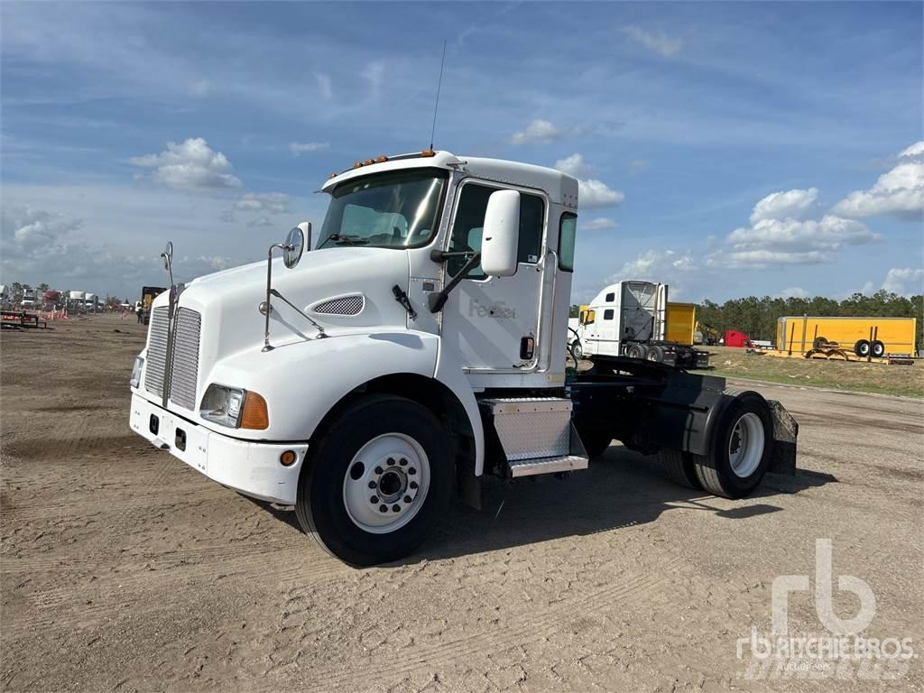 Kenworth T300 Cavalos Mecânicos