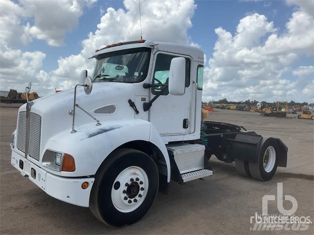Kenworth T300 Cavalos Mecânicos