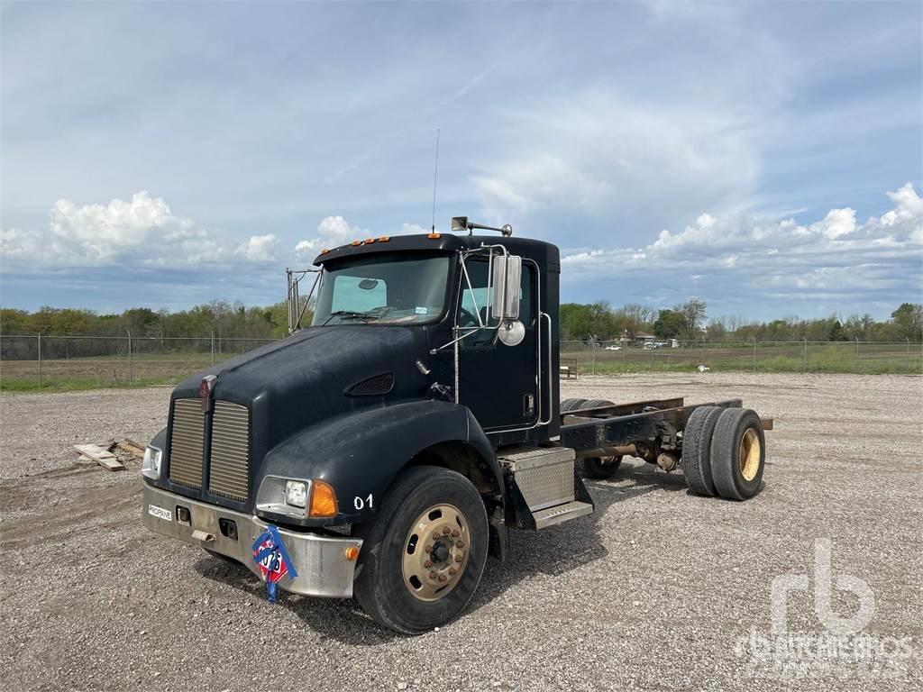 Kenworth T300 Camiões de chassis e cabine
