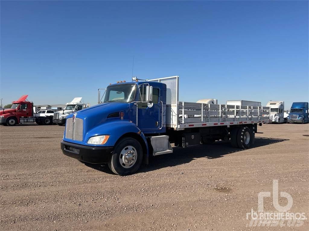 Kenworth T300 Camiões estrado/caixa aberta