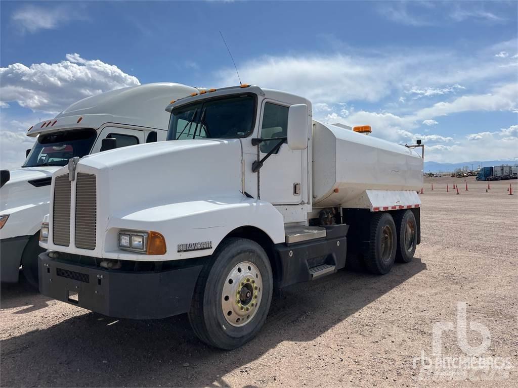 Kenworth T600 Auto-tanques