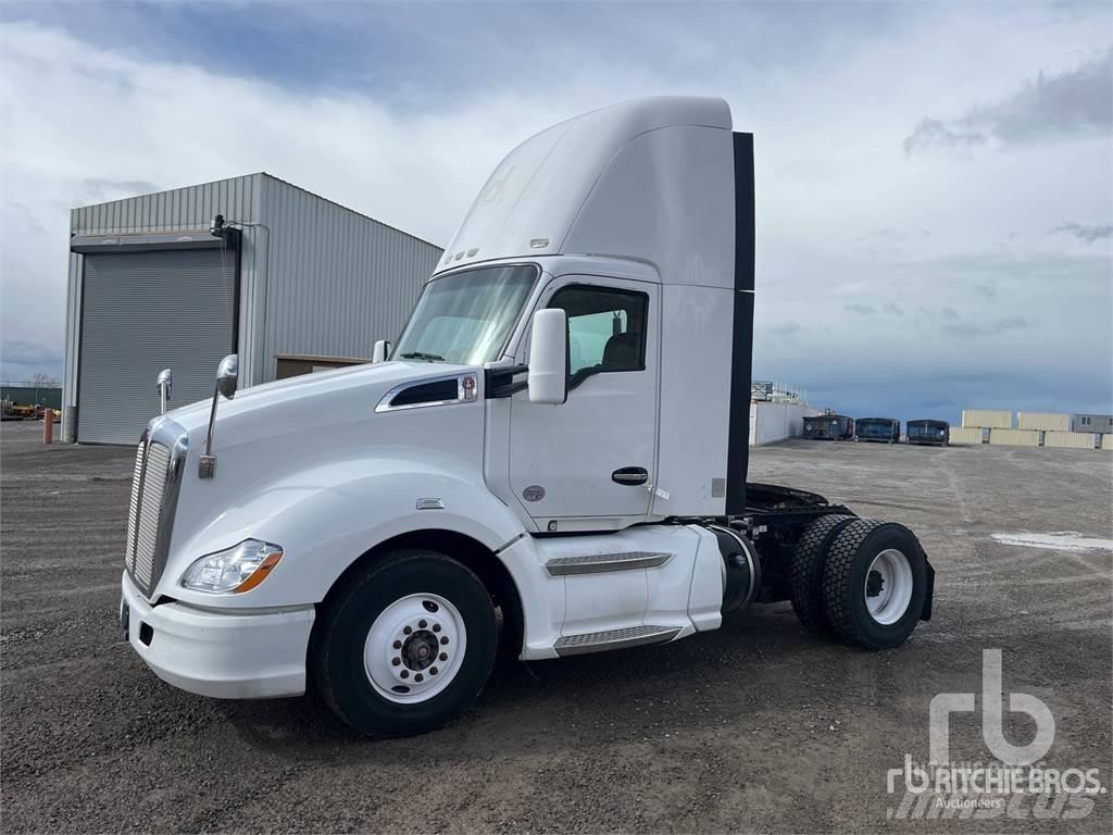 Kenworth T680 Cavalos Mecânicos