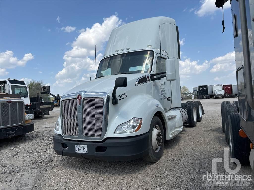 Kenworth T680 Cavalos Mecânicos