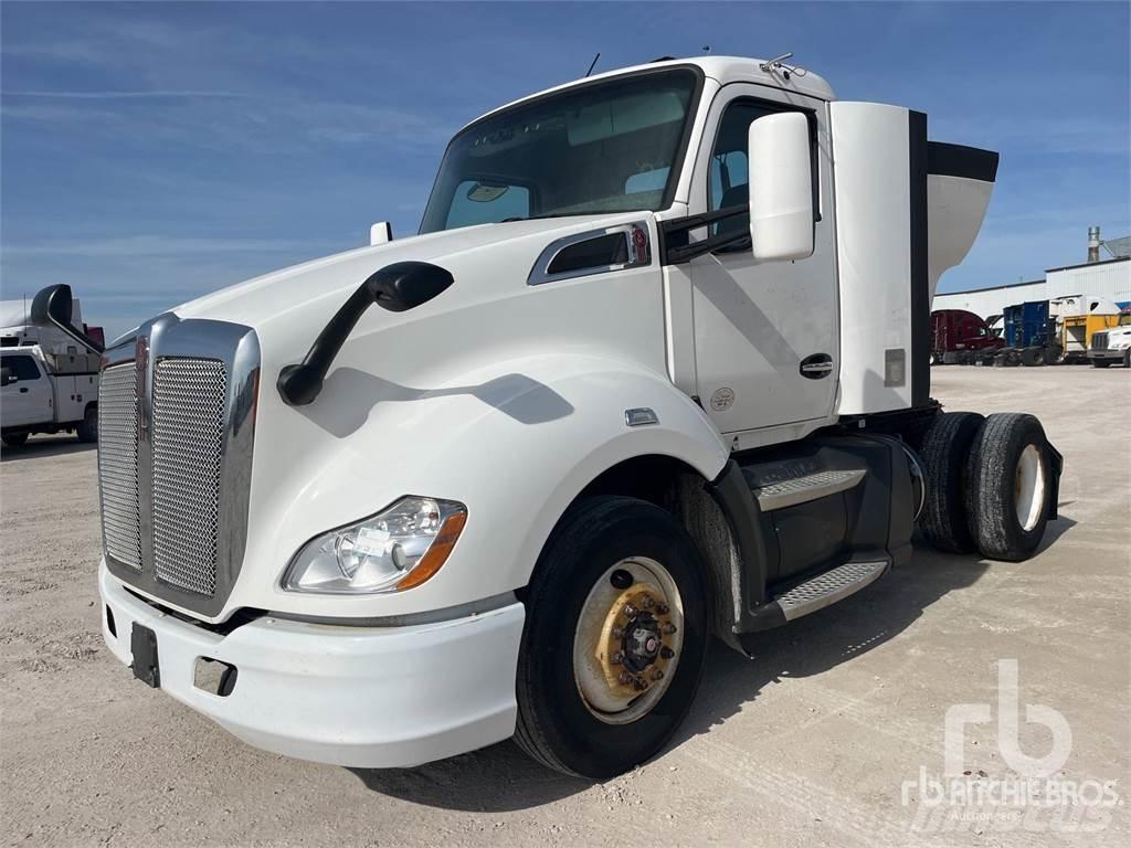 Kenworth T680 Cavalos Mecânicos