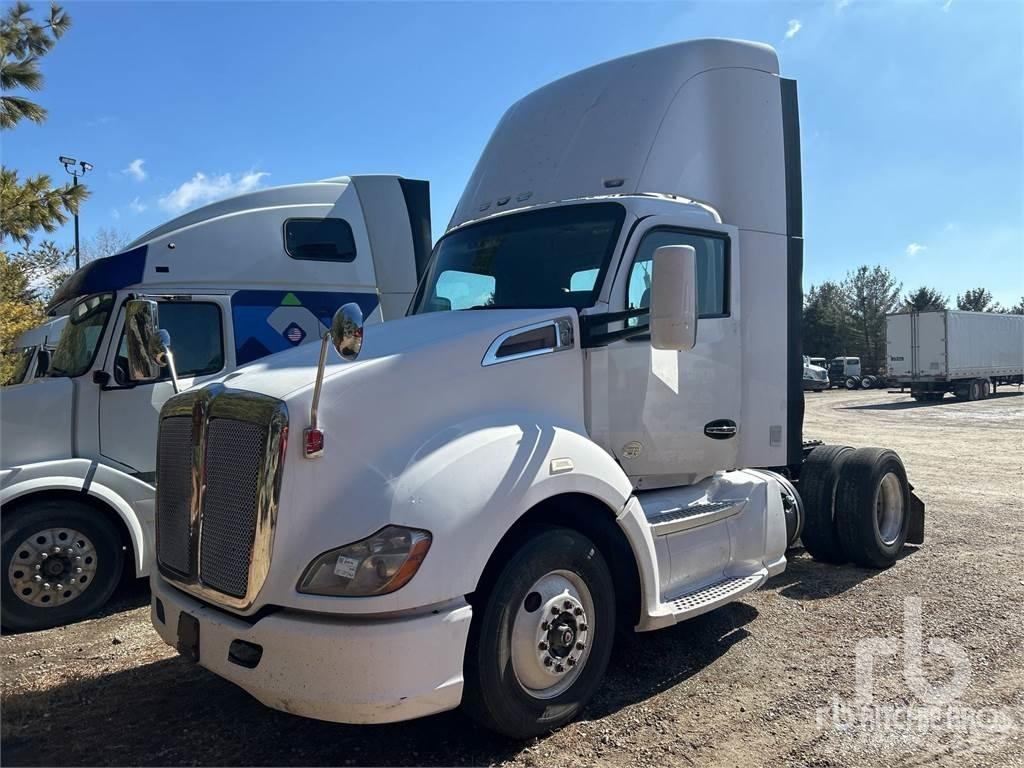 Kenworth T680 Cavalos Mecânicos