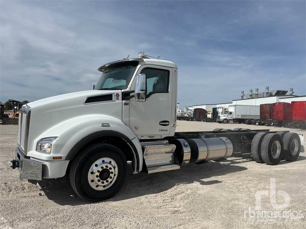 Kenworth T880 Camiões de chassis e cabine