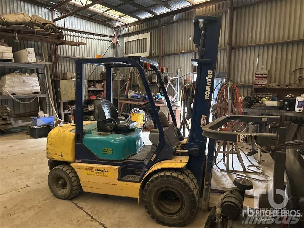 Komatsu FG25T12 Empilhadores Diesel