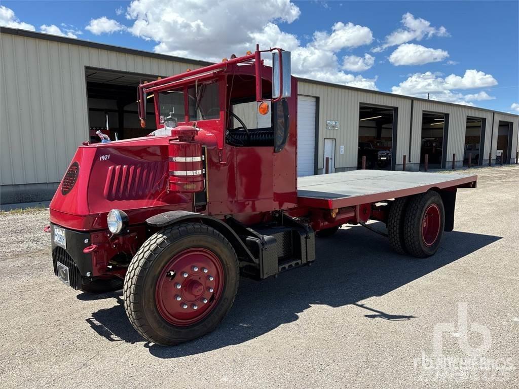 Mack AC Camiões estrado/caixa aberta