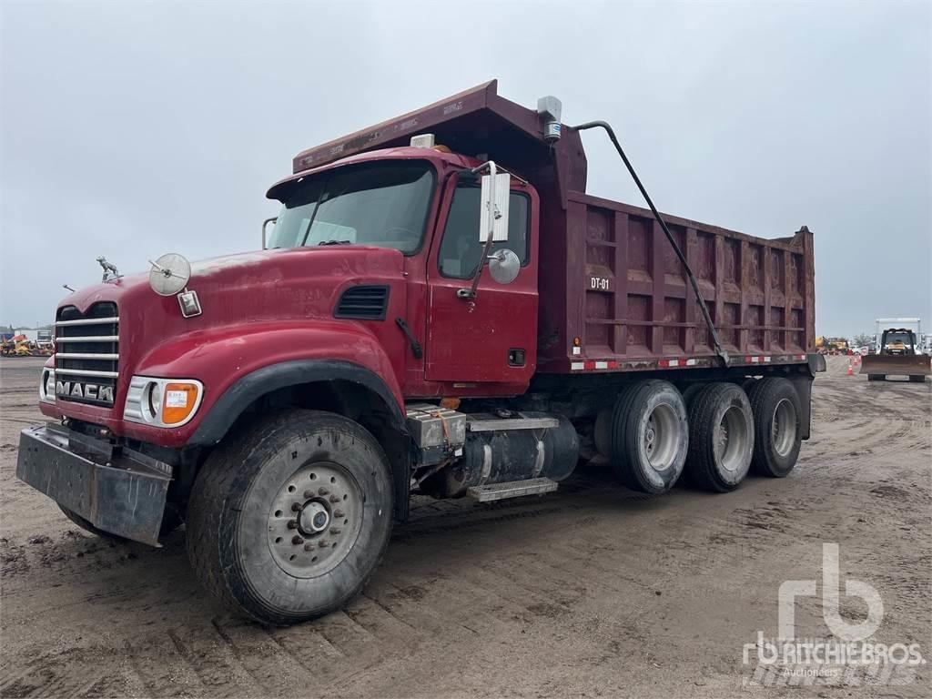 Mack CV713 Camiões basculantes