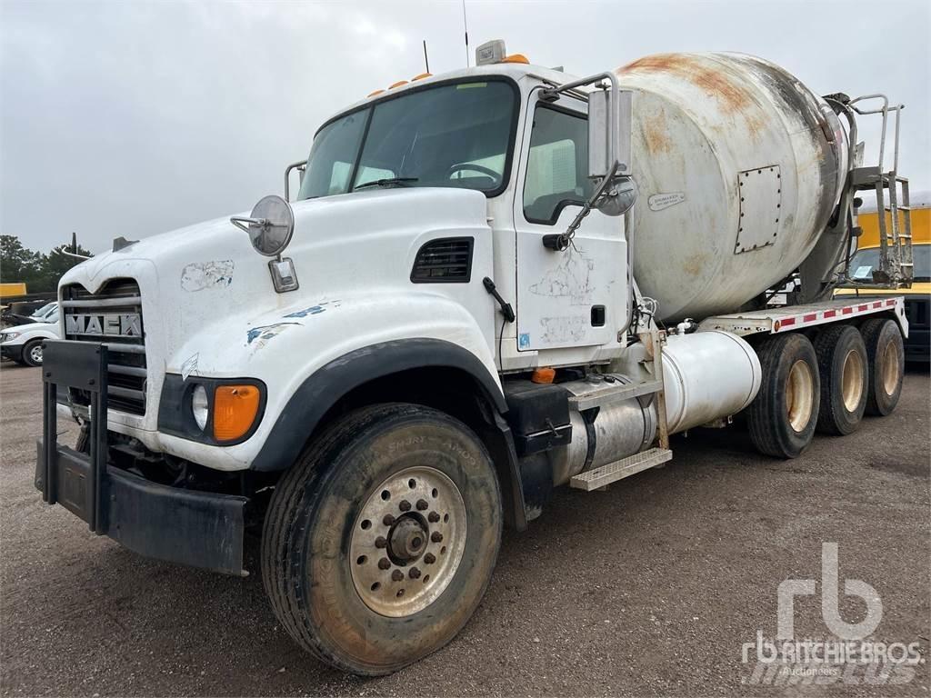 Mack CV713 Caminhões de betonagem