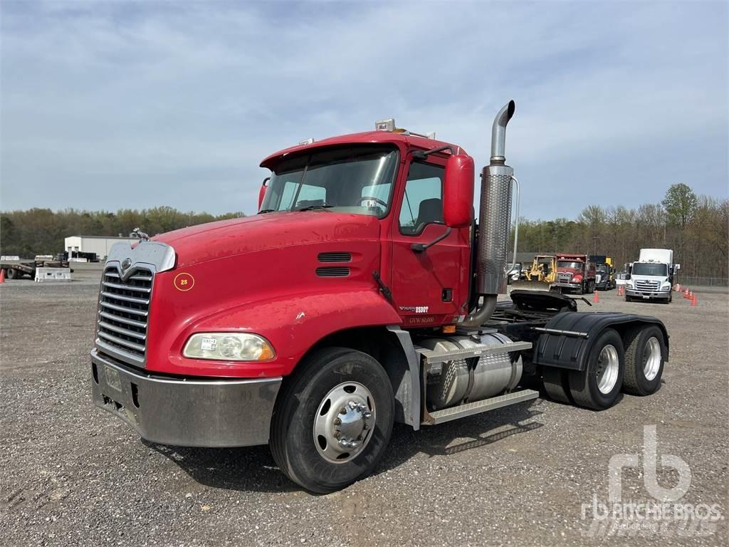 Mack CX613 Cavalos Mecânicos
